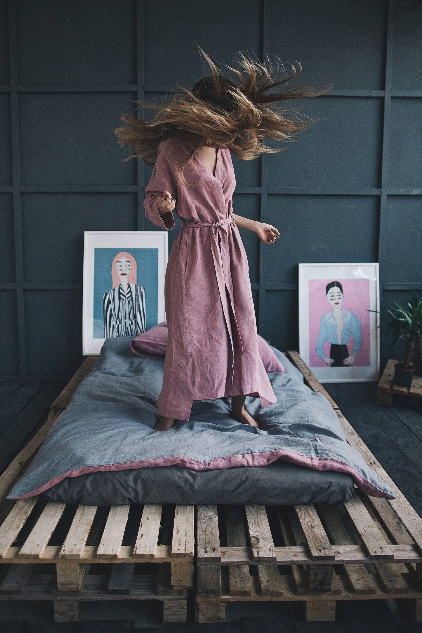 Linen bathrobe with pockets, soft linen robe, linen kimono, long morning gown, linen robe for women. Stonewashed linen robe