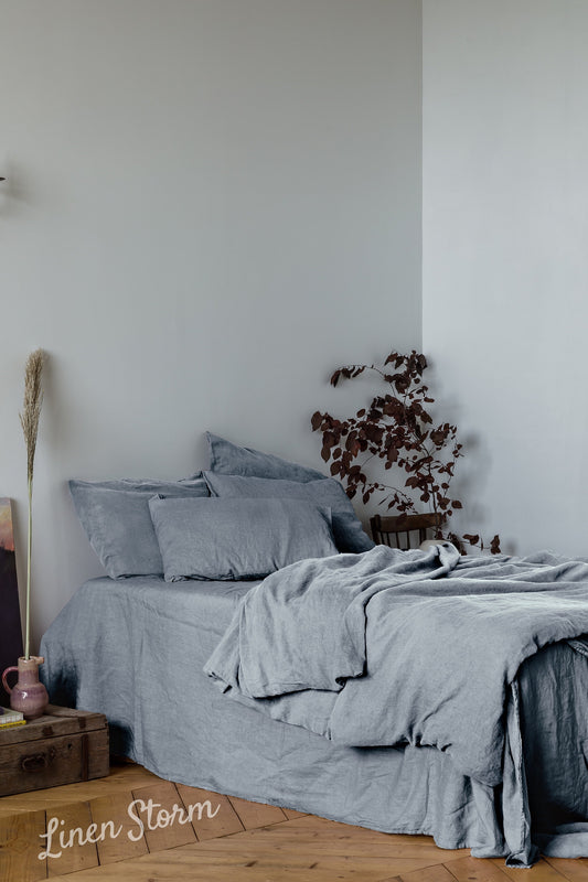 Linen sheet set in Light Gray color. Flat sheet, fitted sheet, 2 pillowcases