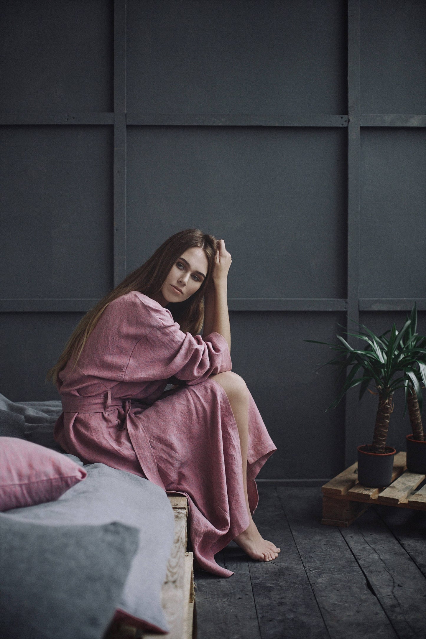 Linen bathrobe with pockets, soft linen robe, linen kimono, long morning gown, linen robe for women. Stonewashed linen robe